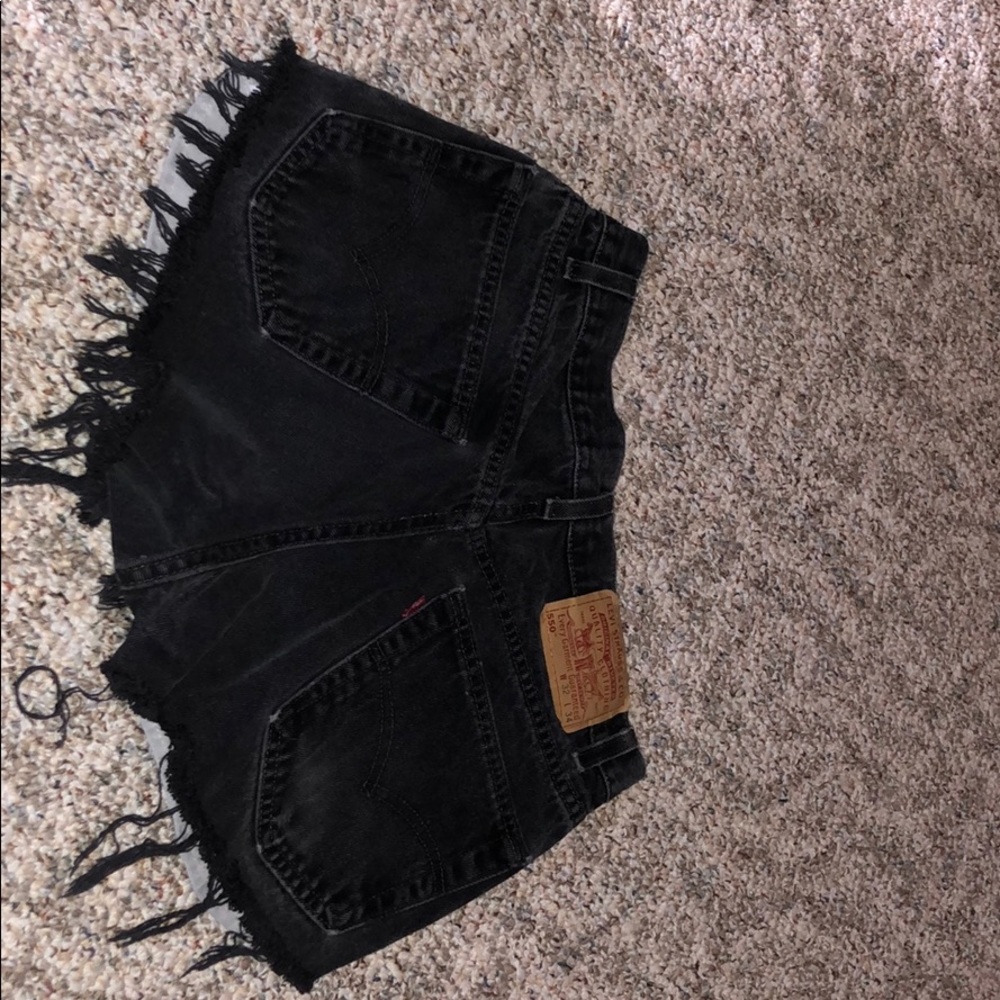 Urban Outfitters Levi’s Relaxed Fit Shorts - Picture 5 of 7